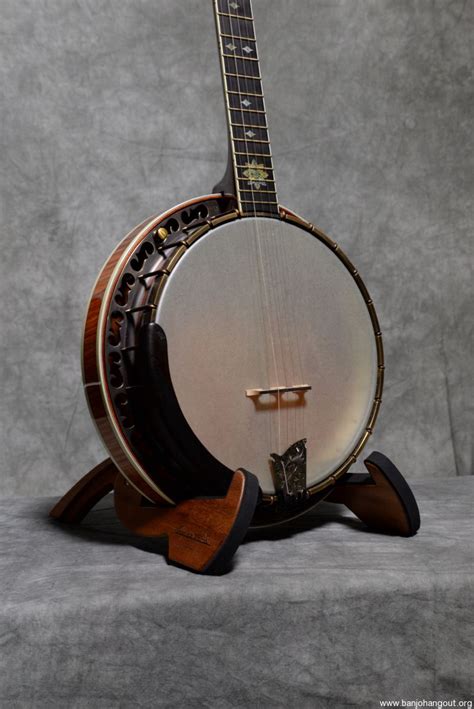 ome omega banjo